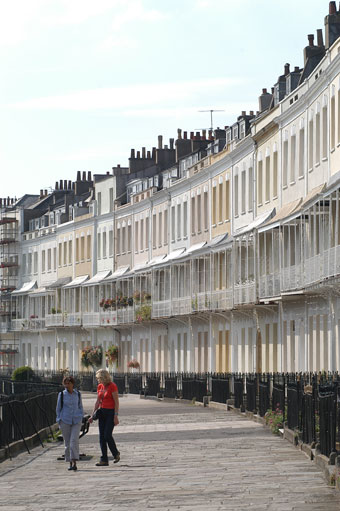 Royal York Crescent, built c 1791-1820, photographed c 2005 (Destination Bristol).