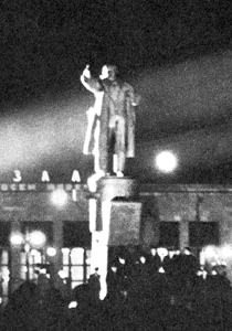 Statue of Lenin in front of Finnish Station.